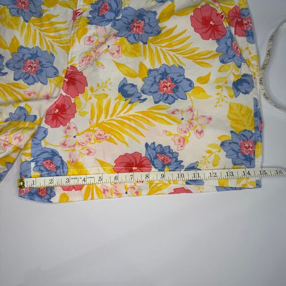 Old Navy Floral Chino Shorts | Tropical Print | Size Women's 18 Tall - Picture 7 of 8